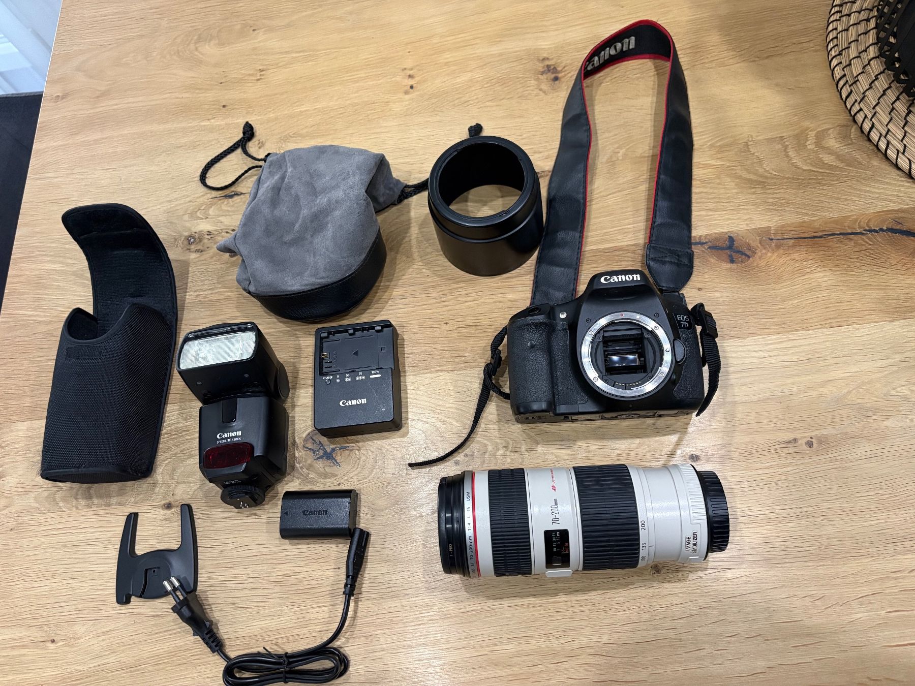 Canon Fotocamera: Canon EOS 7D inkl. viel Zubehör – Usato da Lausen venduto da sen_jm7c 4