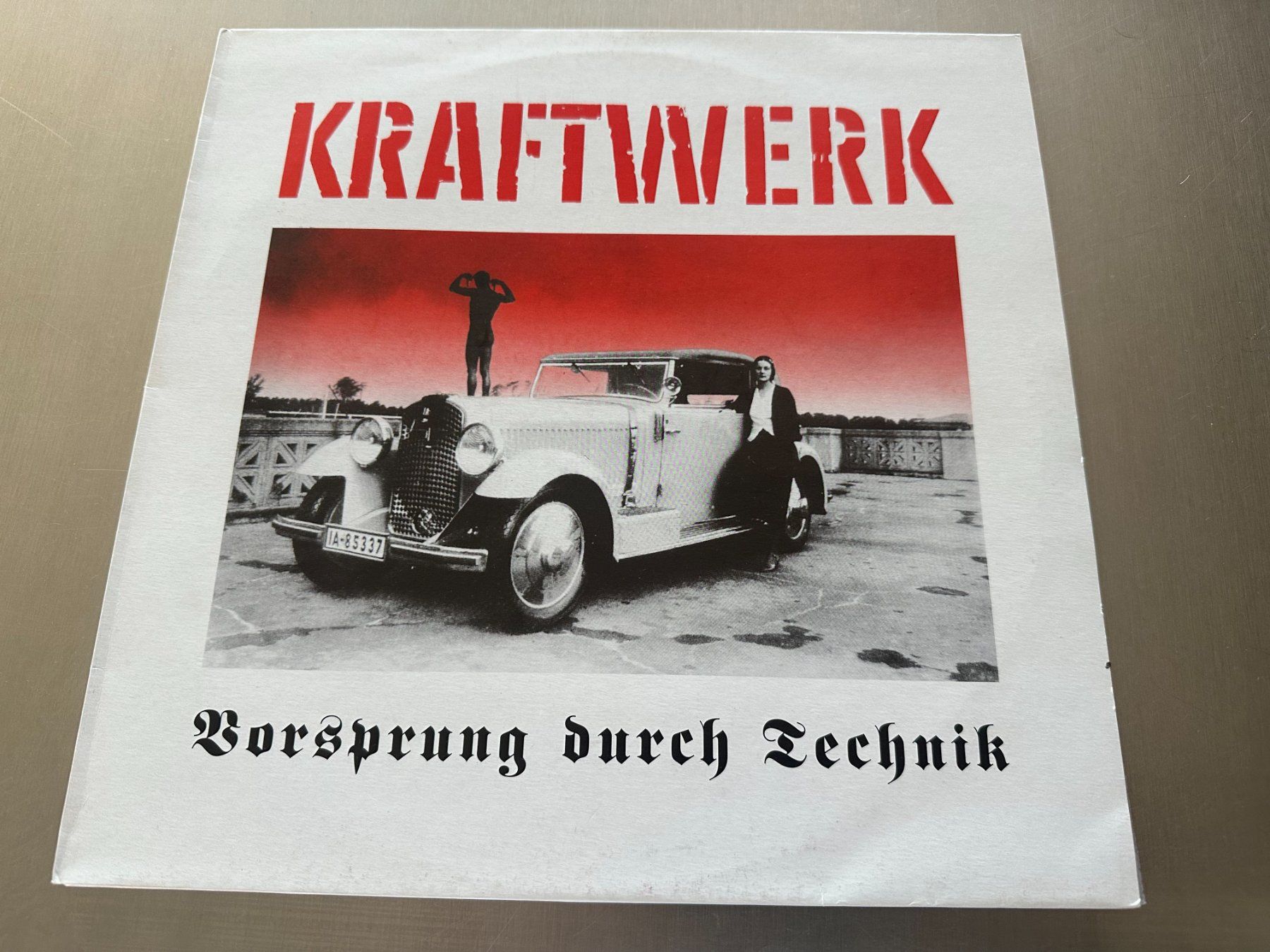 Dischi in vinile: KRAFTWERK LP VORSPRUNG DURCH TECHNIK – Usato da Sion venduto da jaipur1401