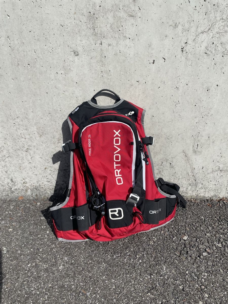 Ortovox Zaini: Sac à dos freerider Ortovox – Usato da Villars-sur-Glâne venduto da Jeanne_z8yk