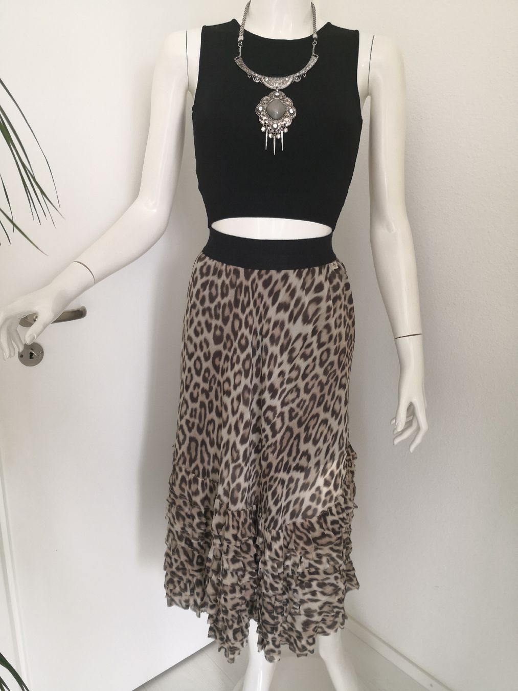 Twinset Röcke: TWINSET ROCK MIT RUSCHEN & ELAST & GEFUTTERT, ANIMALPRINT – Neu (gemäss Beschreibung) aus Olten von Naja-Twins-Twins 2