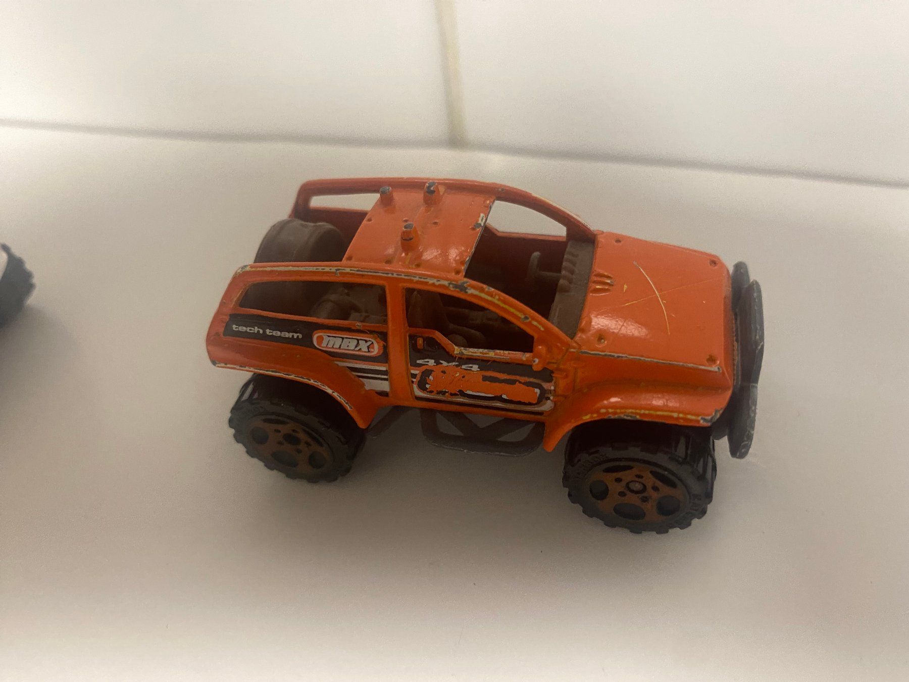 Matchbox Modellini d'auto: Matchbox Konvolut 4 Stk. 434 – Usato da Kerzers venduto da tisyayasuBE 7