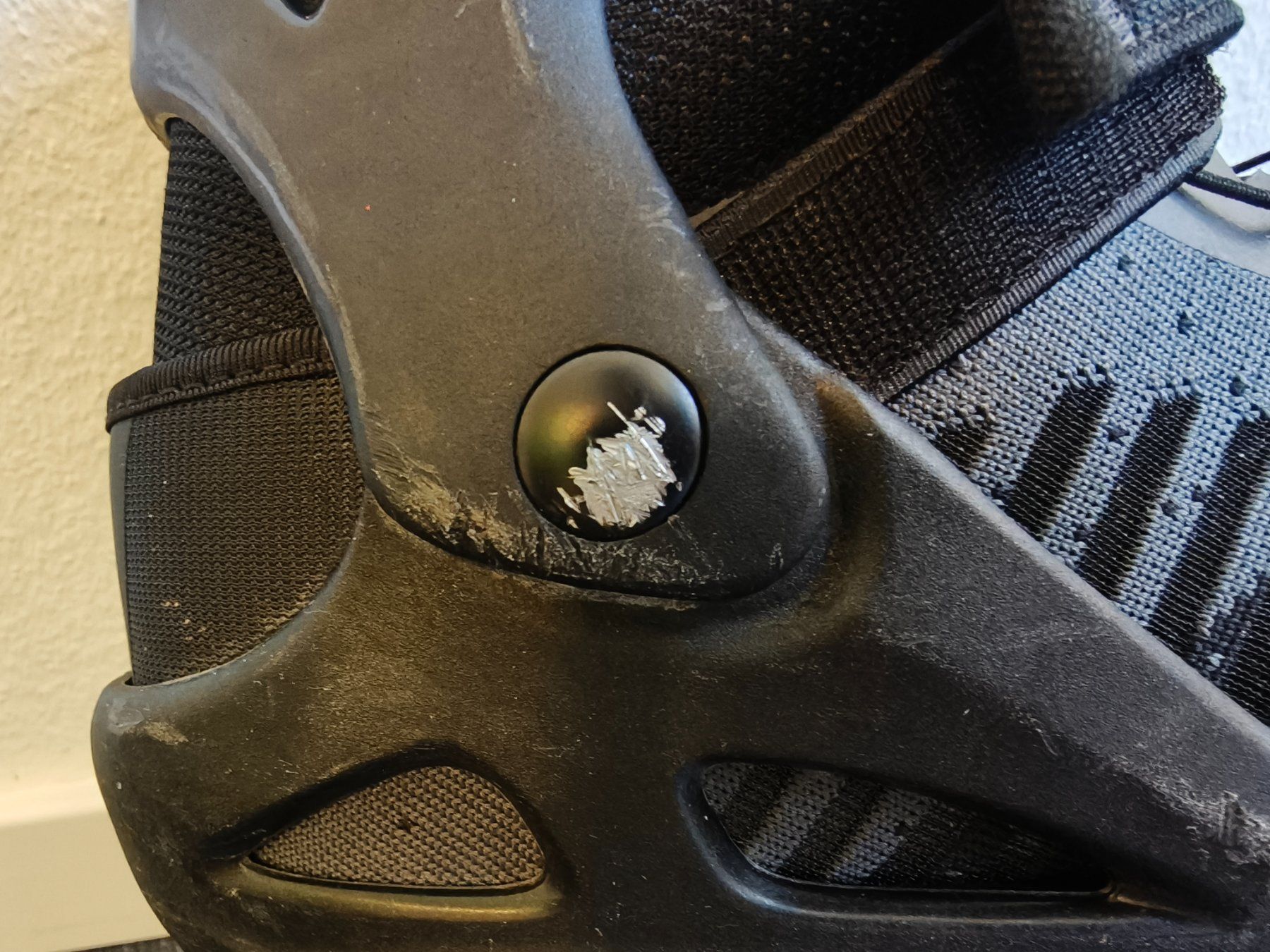 Pattini in linea & Pattini a rotelle: Rollerblade Macroblade 110 3WD - 42/42.5 – Nuovo (secondo la descrizione) da Aarau venduto da billsg 1