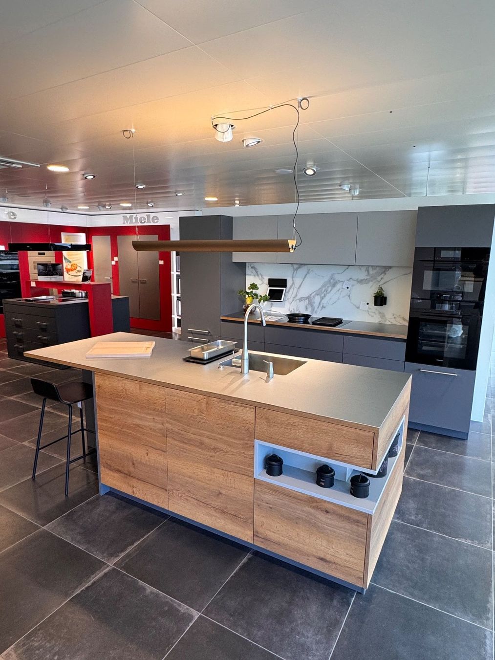 Cuisines complètes: Cuisine d'exposition avec électroménager Miele – Neuf (Voir description) à Porrentruy par RapidServiceSA