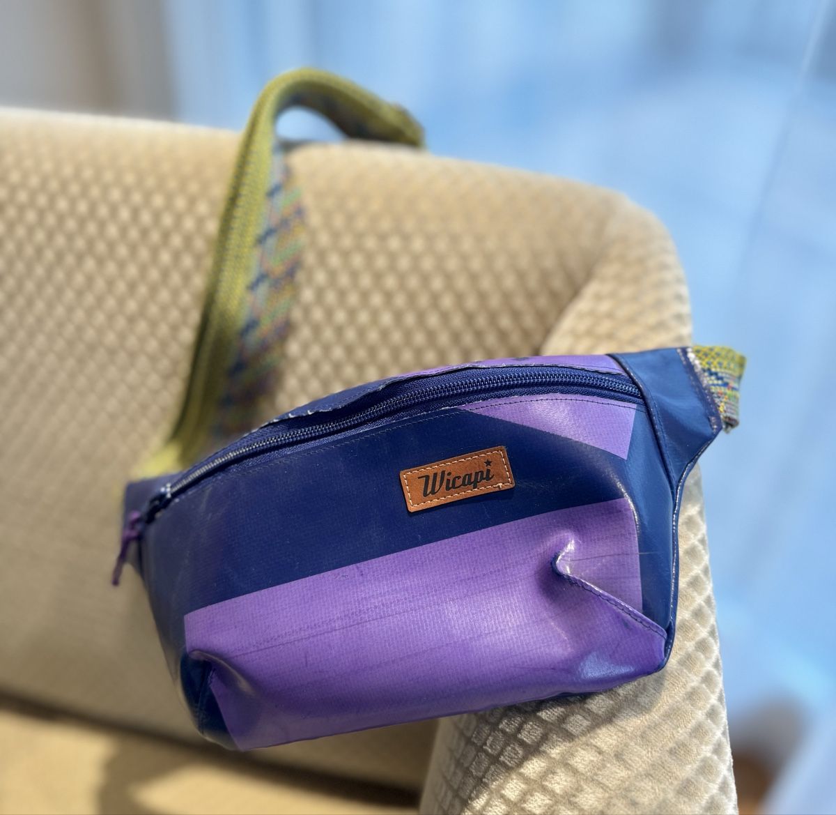 Borse: Hüfttasche / Bumbag Wicapi in Lila/Blau – Nuovo (secondo la descrizione) da Rüti ZH venduto da MapleLeaf62