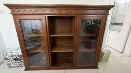 Antiker Holzschrank gratis zum Abgeben