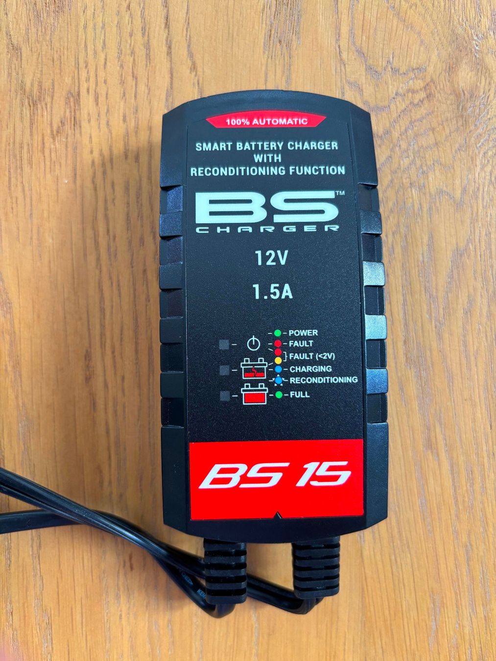 Caricabatterie: Chargeur pour batterie 12 volts – Nuovo (secondo la descrizione) da Vevey venduto da Baillat 1