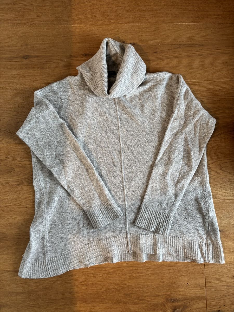 Massimo Dutti Pullover & Sweatshirts: Massimo Dutti Sweater (S) – Gebraucht aus Männedorf von giu_wm6d 1