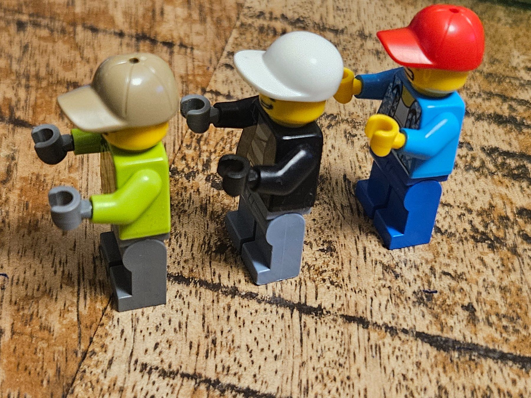 Lego Kit di costruzioni: lego lot de 3 figurines – Usato da Confignon venduto da Ecrofigs 2