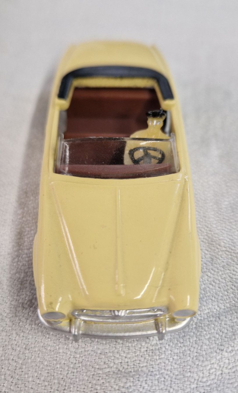 Peugeot Modellini d'auto: VEREM PEUGEOT 403 ,1/43 CABRIOLETT – Usato da Bilten venduto da Mic2022 1
