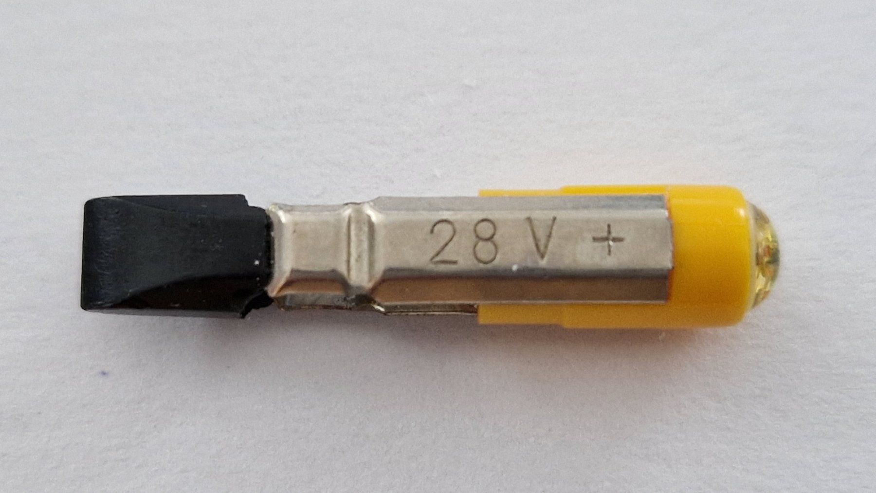 Lampen: EBT LED gelb T5.5 28V 100 Stück – Neu (gemäss Beschreibung) aus Gretzenbach von swisssanuk