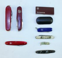 KONVOLUT VON 7 VERSCHIEDENEN SACKMESSER, GEBRAUCHT.