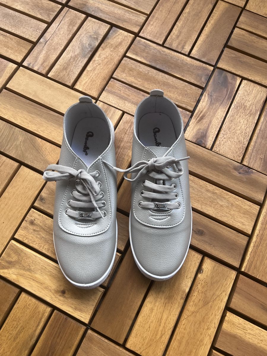 Chaussures femmes: Schuhe – Neuf (Voir description) à Langenthal par Nu89