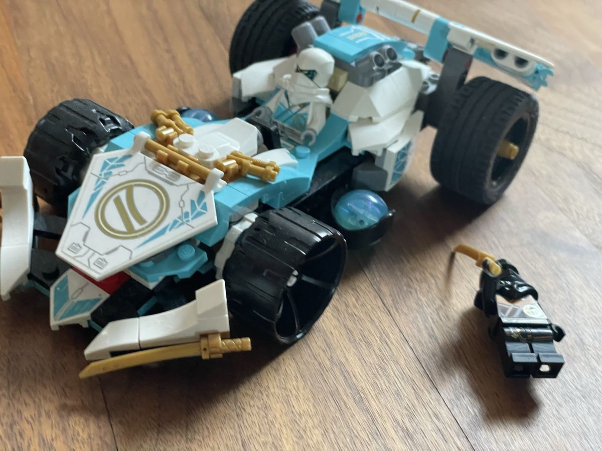 Lego Giocattoli: Lego Ninjago Auto Set, Zane – Usato da Fehraltorf venduto da Nadja0205 1