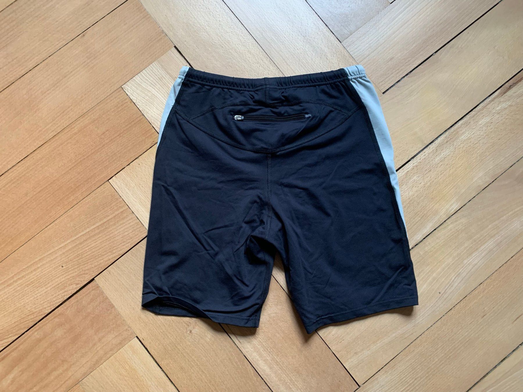 Pantaloni: NEWLINE - Sport Shorts M – Usato da Zürich venduto da Diazaio 2