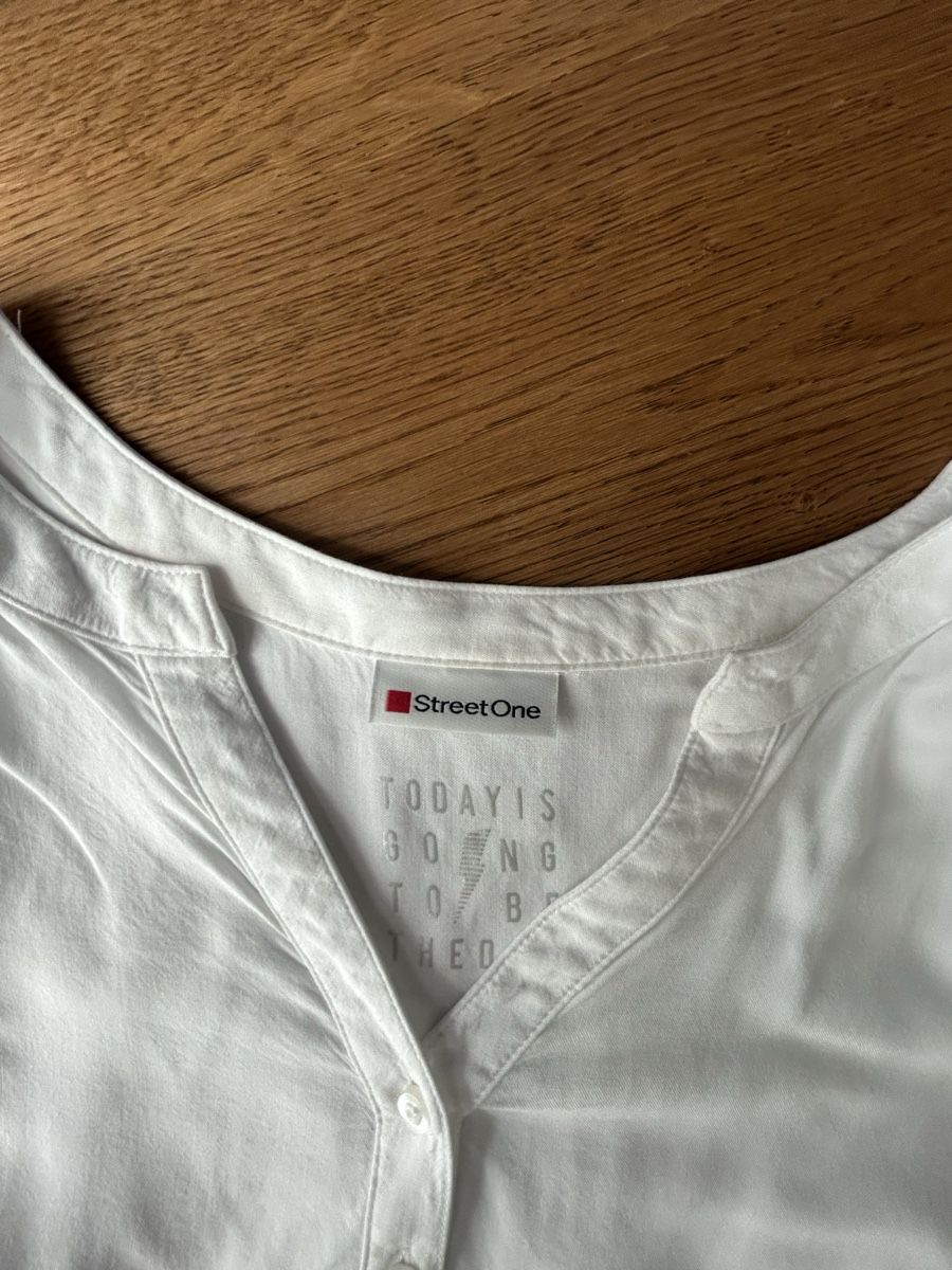Camicette: Weisse Bluse, Street One, Grösse 38 – Usato da Bern venduto da rakuten73 2