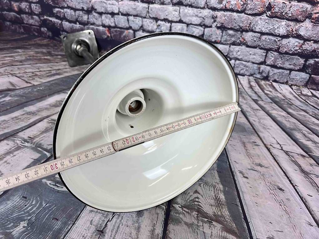 Lampadari & plafoniere: Industrielampe weiss 60er Jahre – Usato da Wangen ZH venduto da Fer1964 2