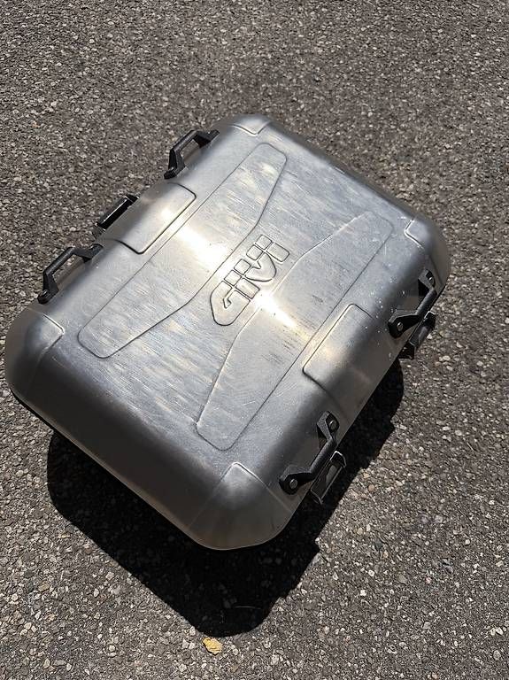 Topcase: Sacoche de réservoir + Top-cases  – Usato da Satigny venduto da z750 4