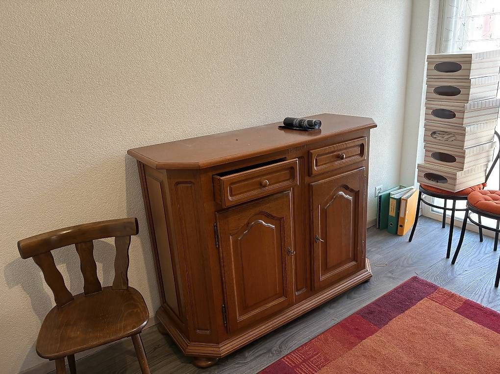 Kommoden: Jolie commode – Gebraucht aus La Chaux-de-Fonds von reg_yw68