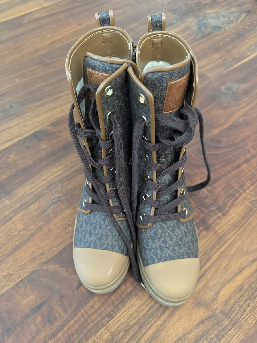 Michael Kors Scarpe da donna: Michael Kors boots – Usato da Wetzikon venduto da Emmirantatalo 1