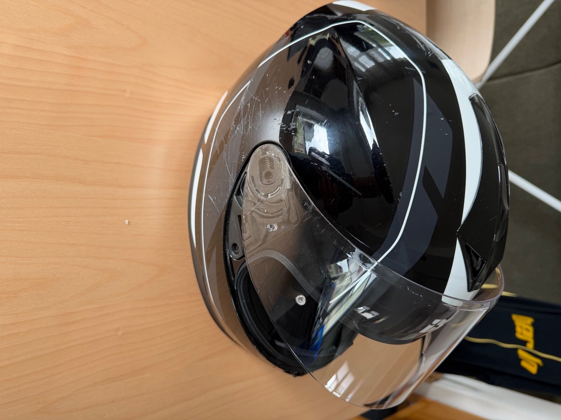 IXS Caschi & visiere: Motorradhelm ixs schwarz/weiss – Usato da Niederönz venduto da ylrahc 2