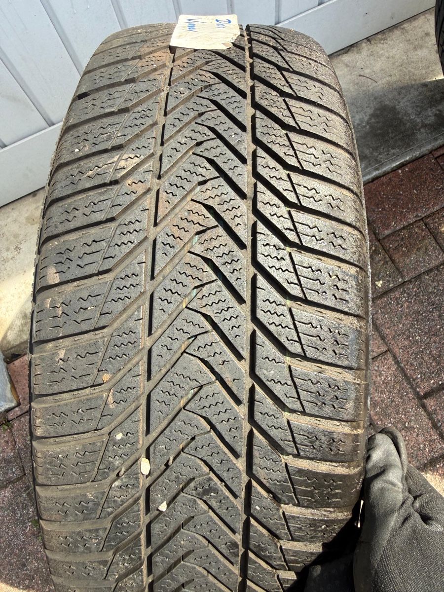 Pneumatici & Ruote complete: Roues complètes hiver Dacia 4x100  – Usato da Biel/Bienne venduto da Gualtieri_10 5
