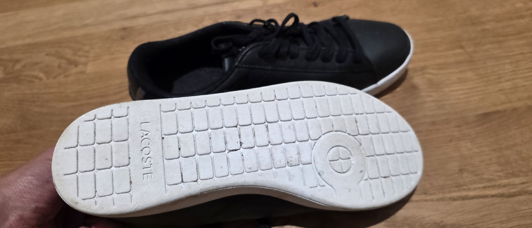 Lacoste Scarpe da uomo: Lacoste black sneakers 42 – Nuovo (secondo la descrizione) da Luzern venduto da nic_fh5d 2