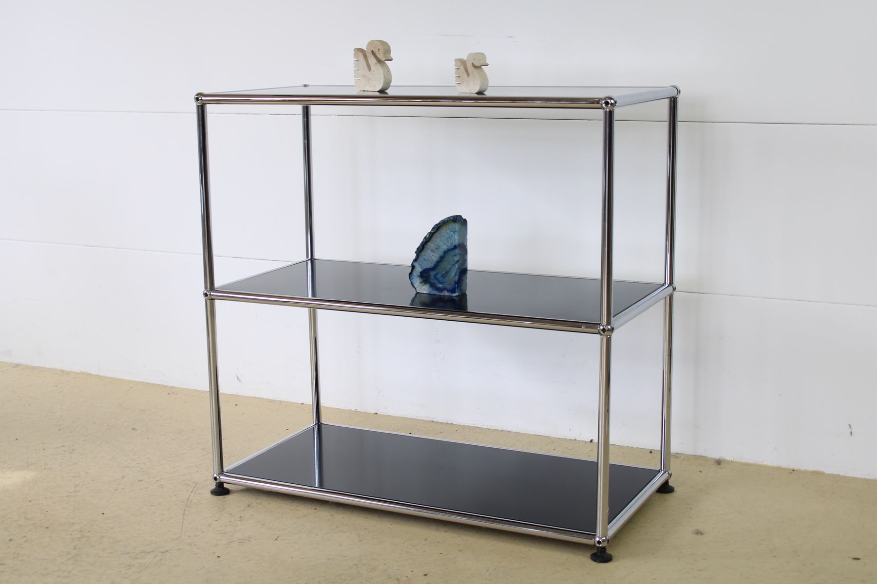 USM Cassettiere: USM Sideboard in Schwarz – Usato da Meinisberg venduto da atelier_TILIJA