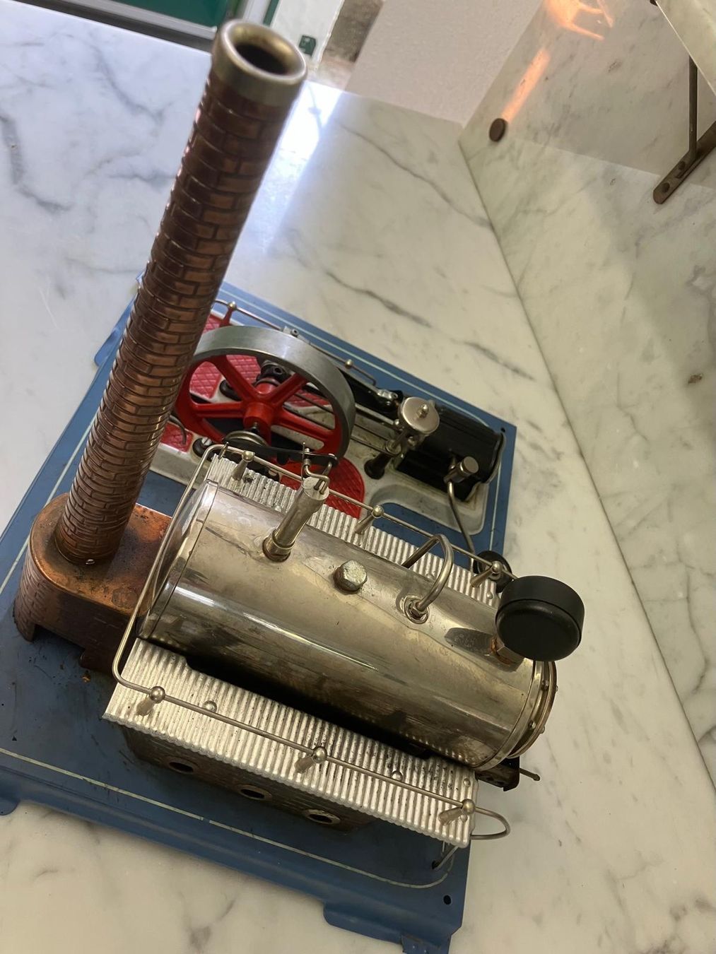 Wilesco Kit di modellismo & Modellini statici: Dampfmaschine Wilesco, Machine à vapeur – Usato da Regensdorf venduto da 7ws8 8