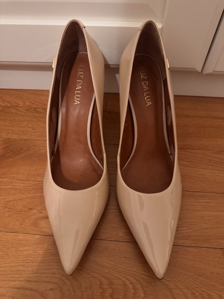 Damenschuhe: Elegant patent leather pumps by Luz da Lua, size 40. – Gebraucht aus Basel von Ma_2307 2