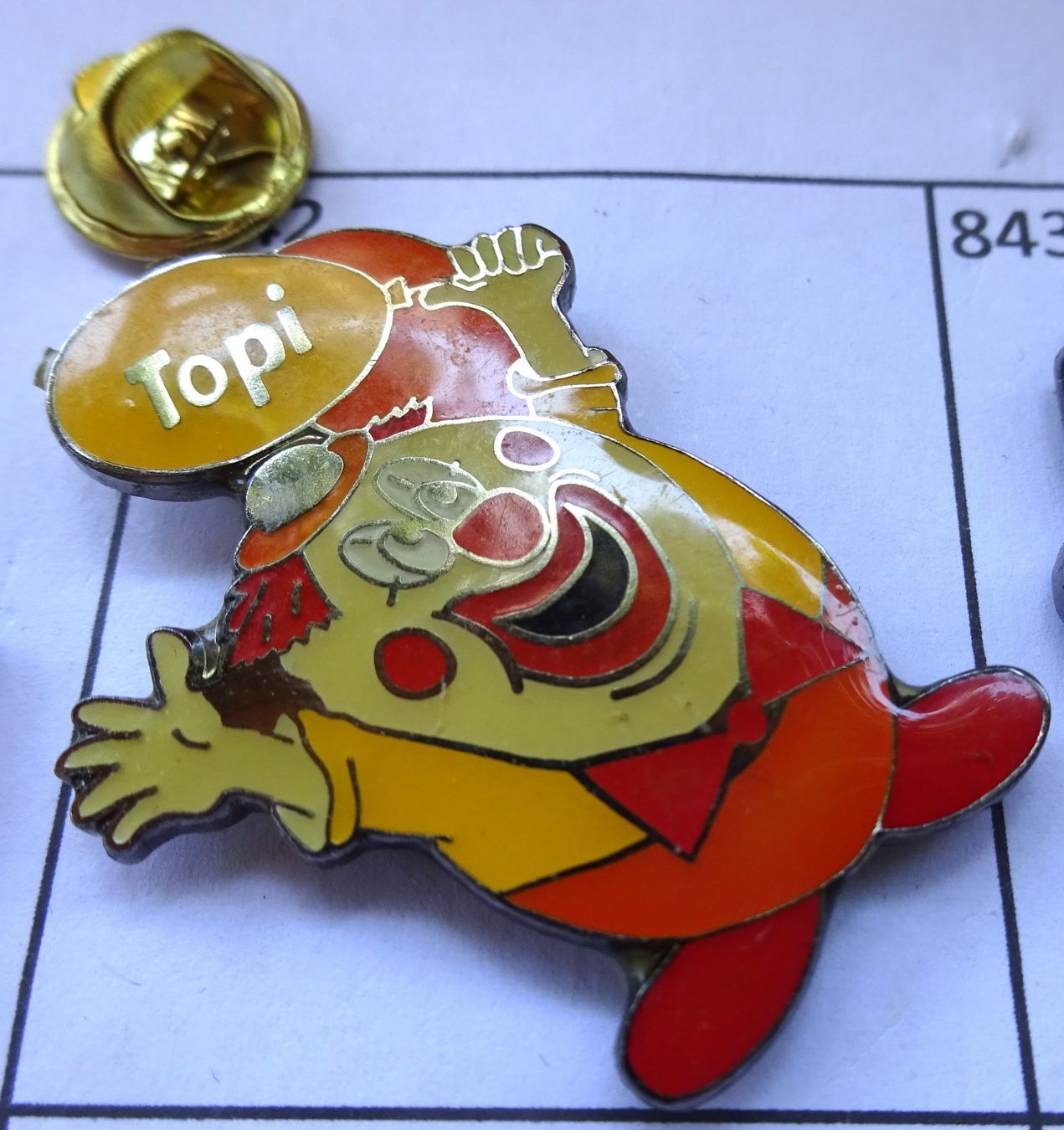 Plaquettes & Badges: Pin TOPI  Jubeln – D'occasion à Utzenstorf par BUtter81