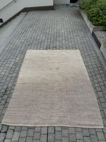 Zara Home Rug, 150x200cm, Handmade - Flecken vorhanden