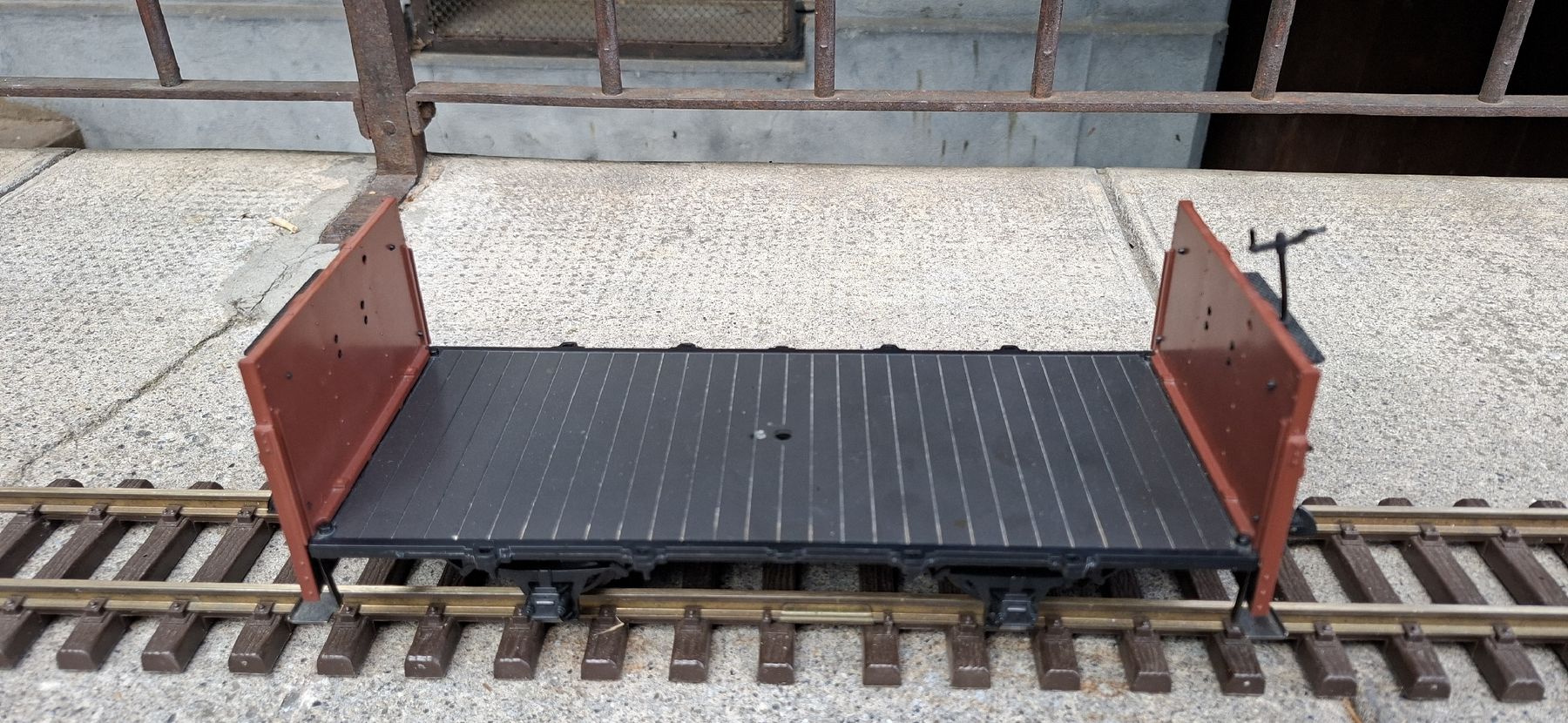 LGB Modelleisenbahnen: LGB Güterwagen – Gebraucht aus Münsingen von wd65 1