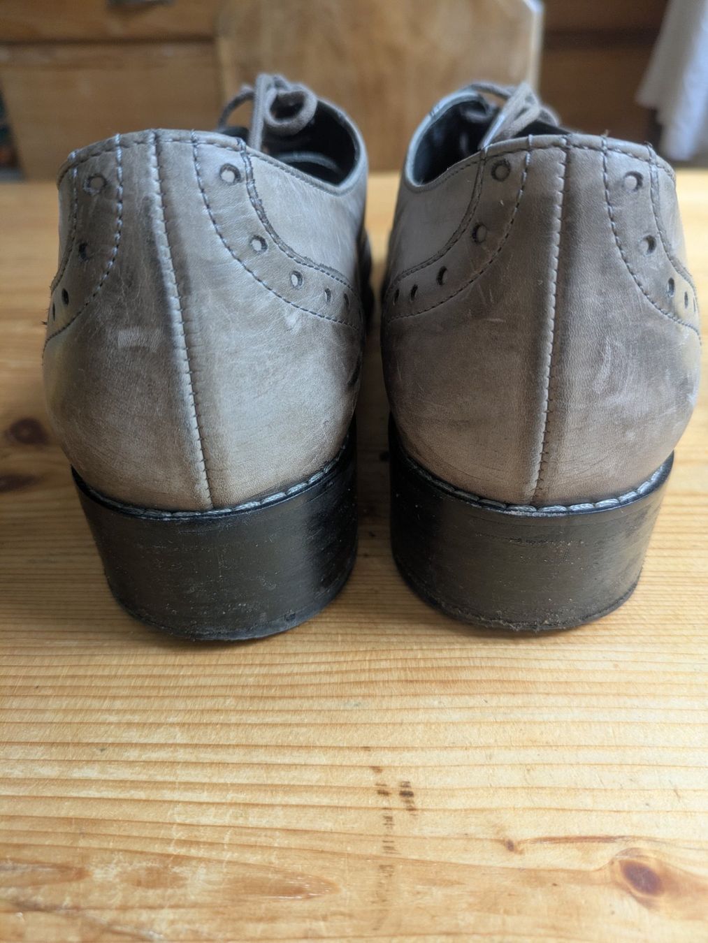Scarpe da donna: Graue Halbschuhe aus Leder – Usato da Dornach venduto da mkh_8yst 2