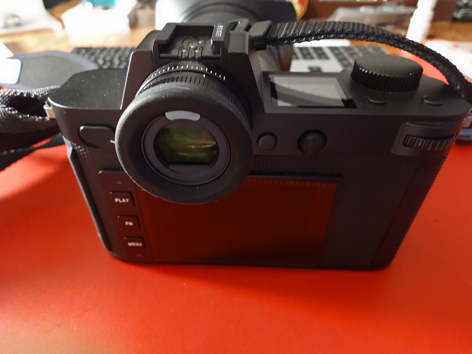 Leica Fotocamera: Leica SL2 Body – Usato da Andelfingen venduto da tho_8lcj 2