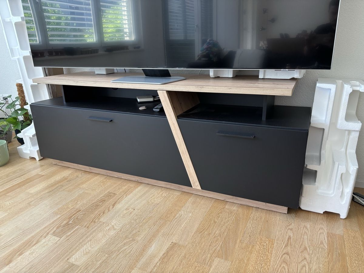 Mömax Mobili TV: Modernes TV Mövel - Wie neu – Nuovo (secondo la descrizione) da Nidau venduto da ShrimpBoy