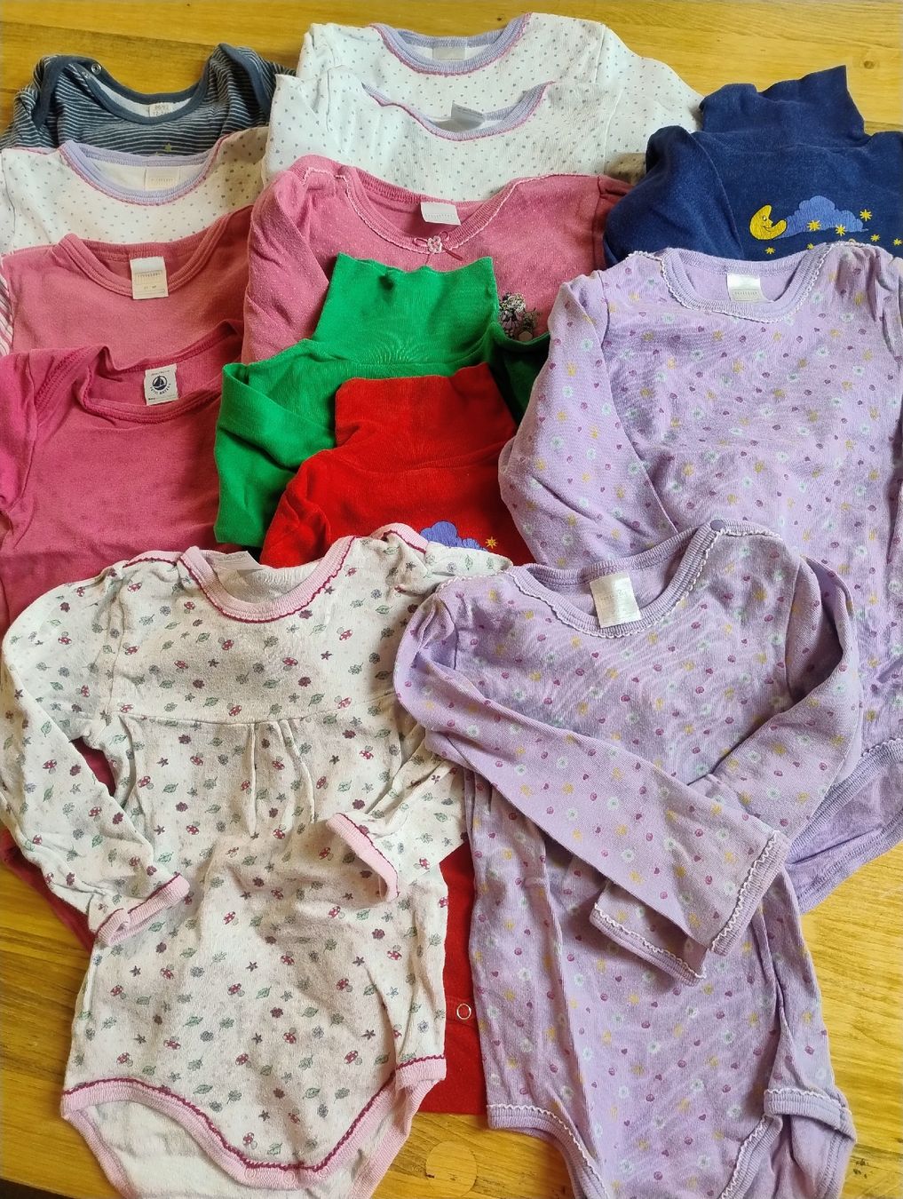 Lotti & Set di vestiti: Kinder Kleiderpaket Mädchen Grösse 92/98 Winter – Usato da Ersigen venduto da she9a 2