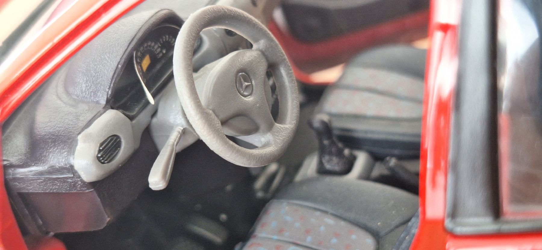 Mercedes-Benz Modellini d'auto: Mercedes Modell A 140 1:18 – Nuovo e nell'imballaggio originale da Brugg AG venduto da bacbac5757 6