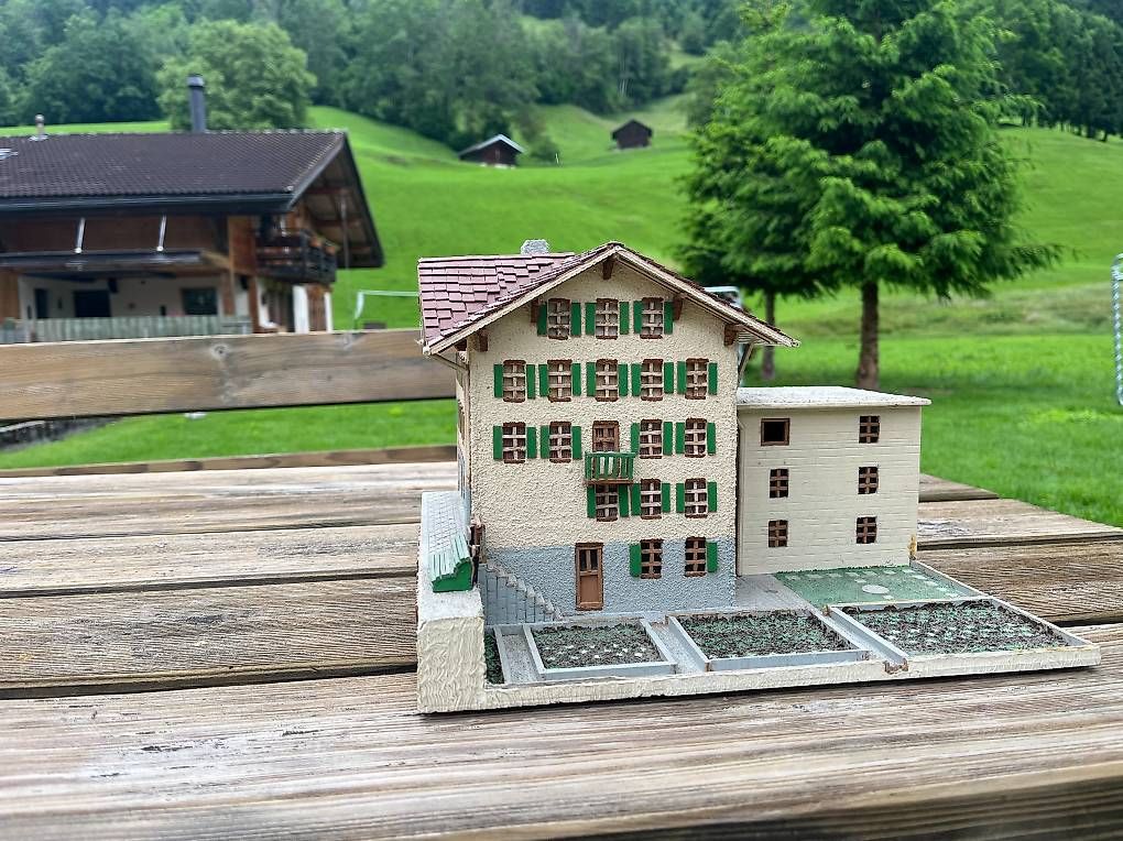 Jouets: Modellhaus – D'occasion à Frutigen par uma_qk2s