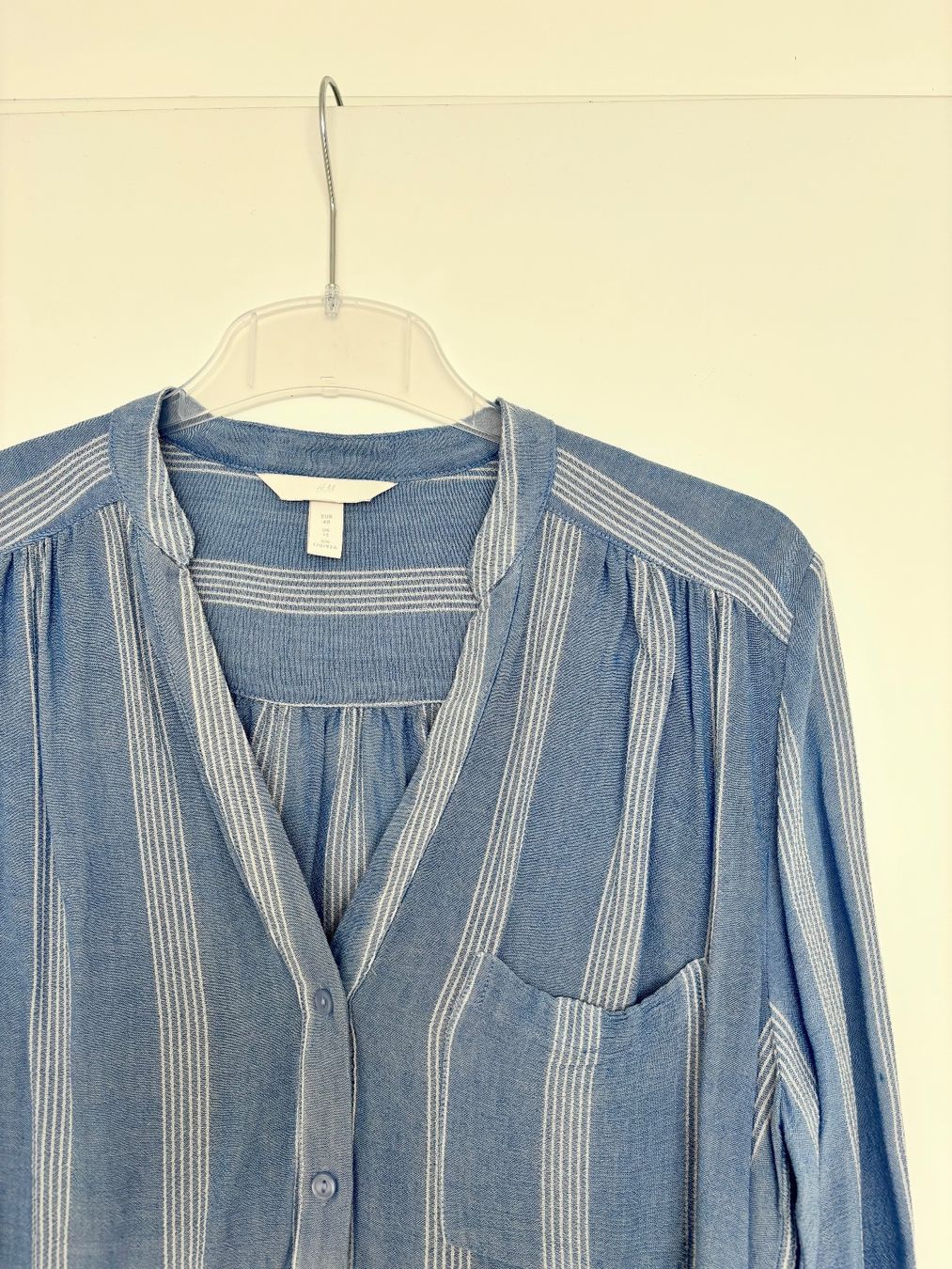 H&M Blusen: H&M Bluse blau gestreift Gr. 40 – Gebraucht aus Bottmingen von ana_5hrv 2
