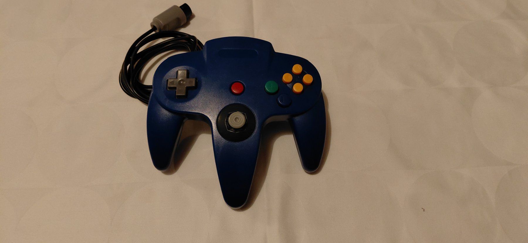 Nintendo Console: Nintendo 64 Controller Third Party Blau – Usato da Gretzenbach venduto da Uli1980