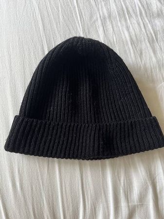 COS Beanie 100% Wolle