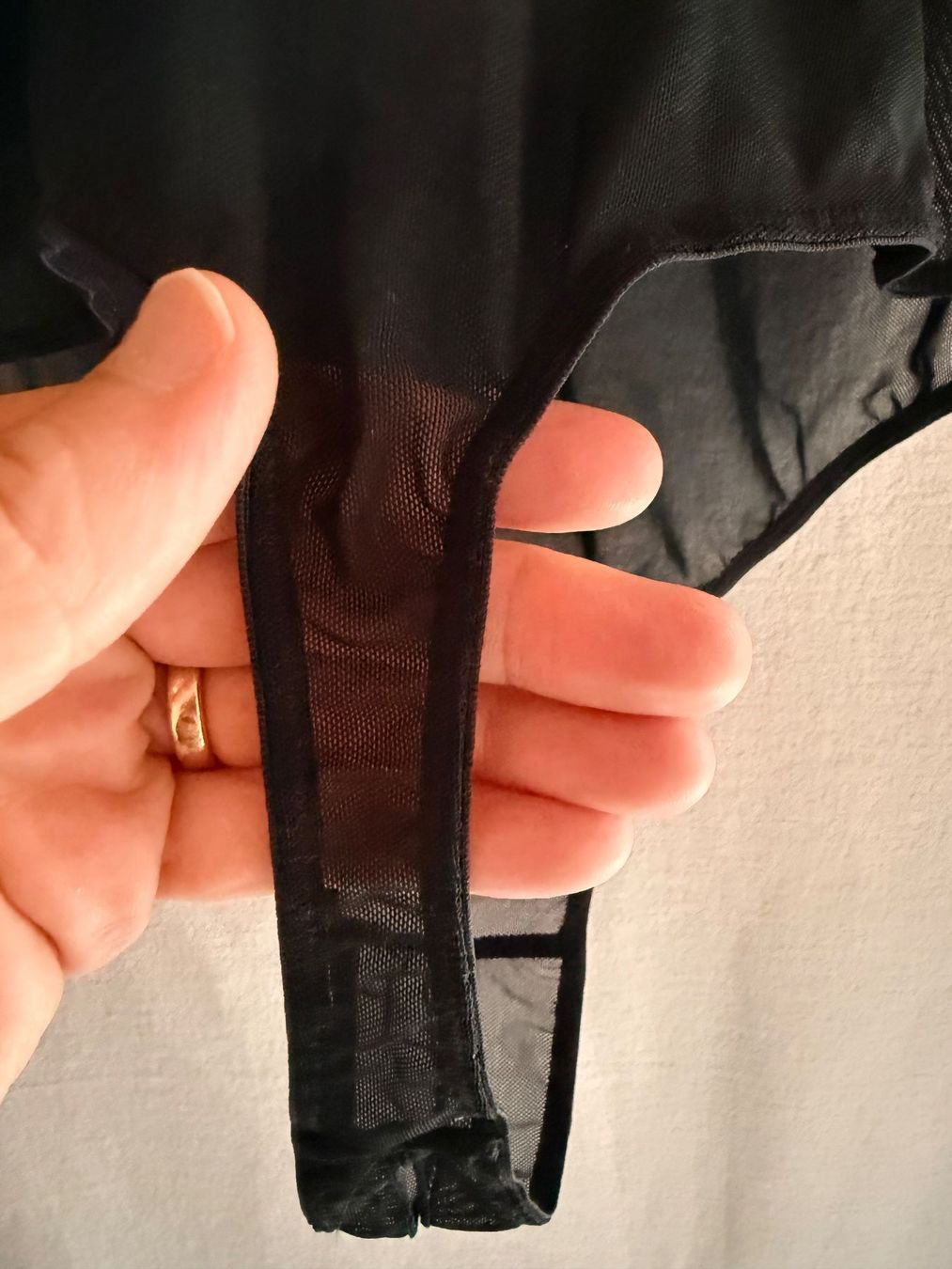 Sonstige Unterwäsche: PETITE FLEUR, String-Body, Grösse 38, Farbe Schwarz – Neu (gemäss Beschreibung) aus Rudolfstetten von gst_g7xl 3