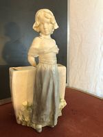 Mädchen mit Vase,Augmüller,Augarten Wien.Jugendstil,Art Deco