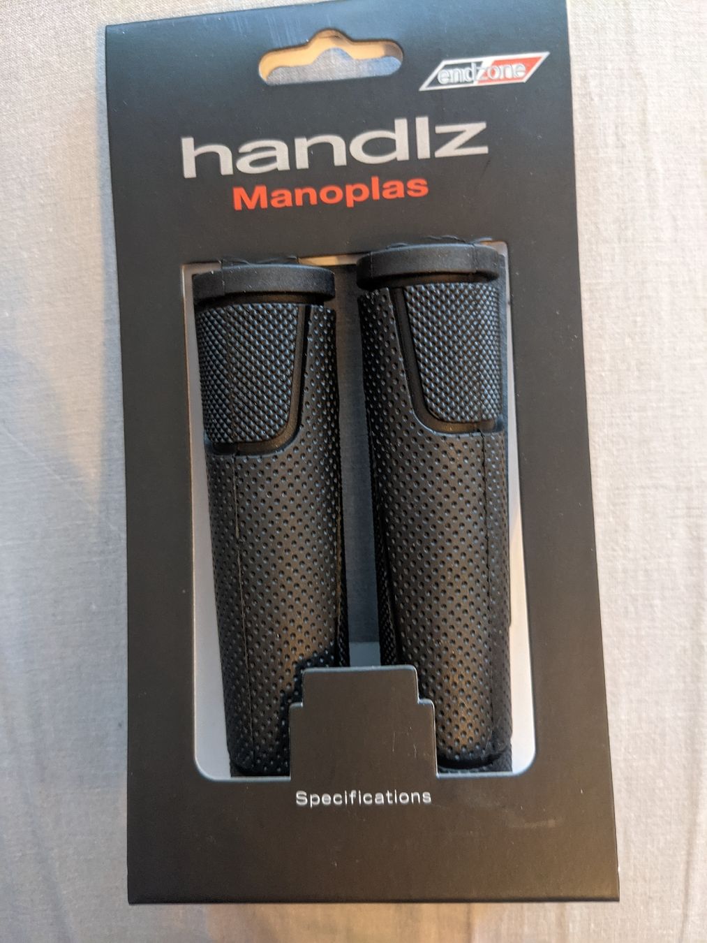 Ersatzteile: Poignée vélo neuves – Neu und originalverpackt aus Crans-Montana von Mlrst