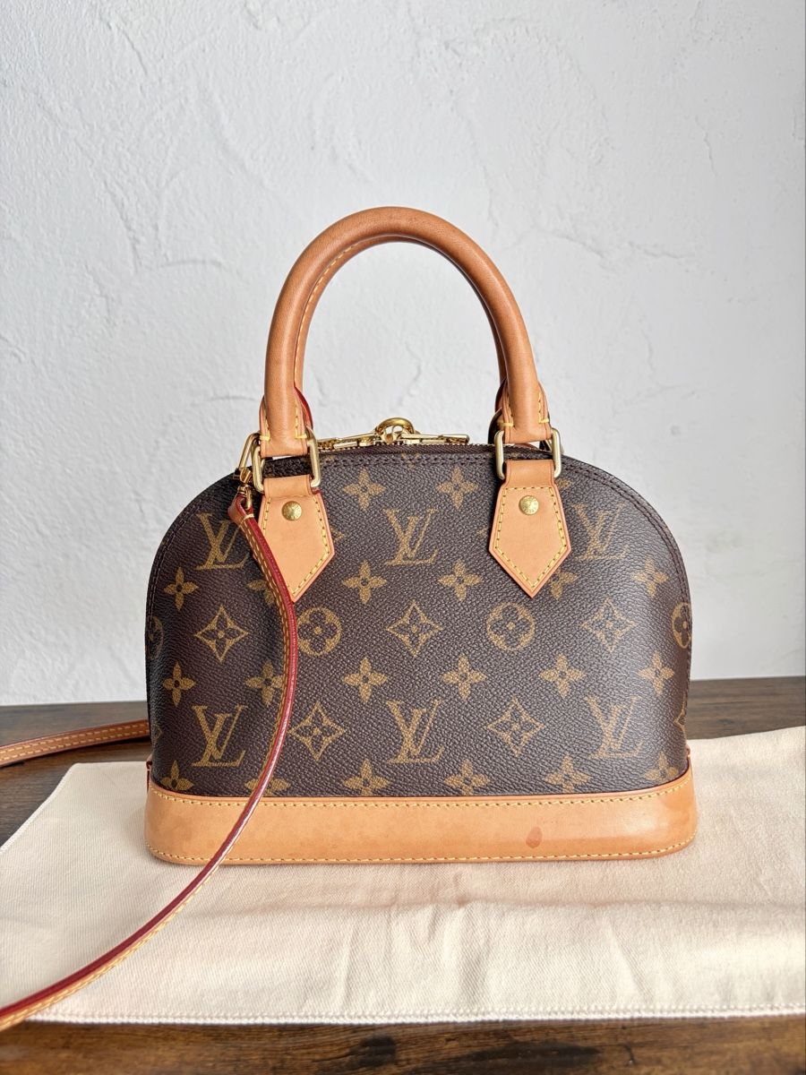 Louis Vuitton Borse da donna: Louis Vuitton Alma BB Monogram Canvas – Usato da Wetzikon ZH venduto da Kleeblume 3