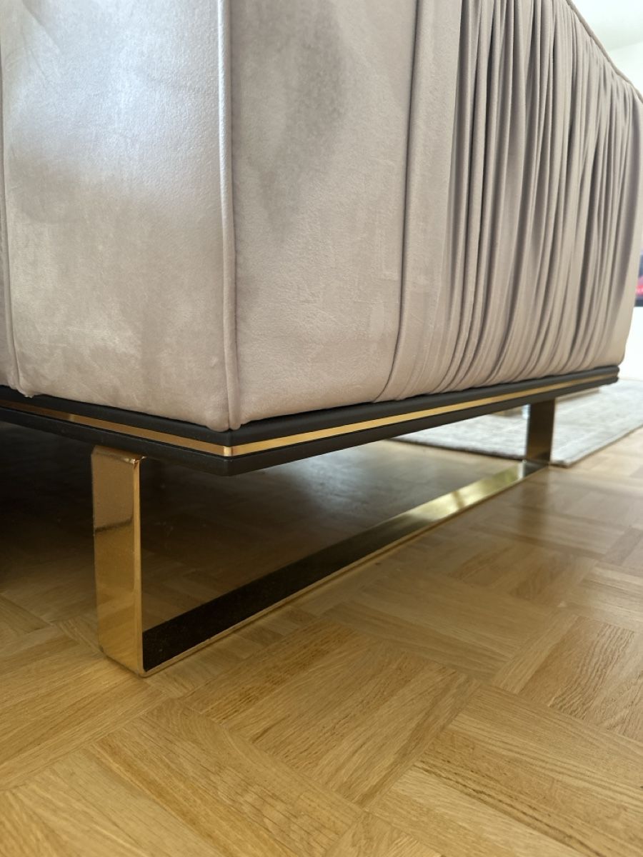 Sofas: Sofa (zweiteilig) – Gebraucht aus Allschwil von Smt58 4