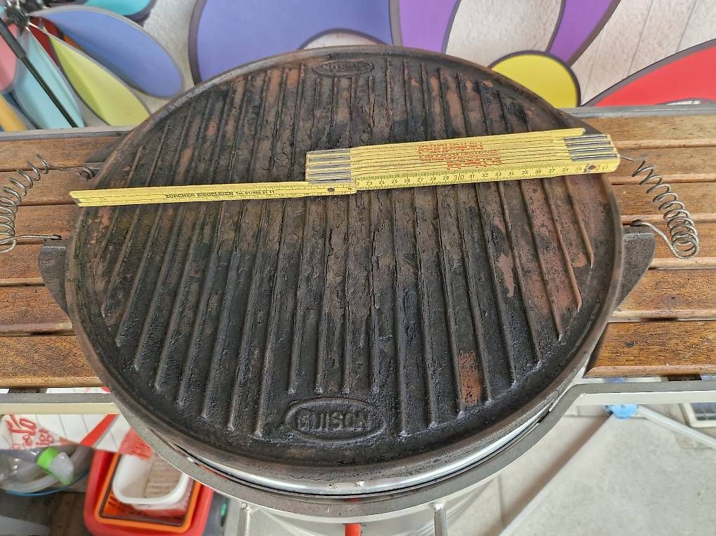 Griglie: Gasgrill Designermodel, gebraucht – Usato da Full-Reuenthal venduto da Rhyblick 4