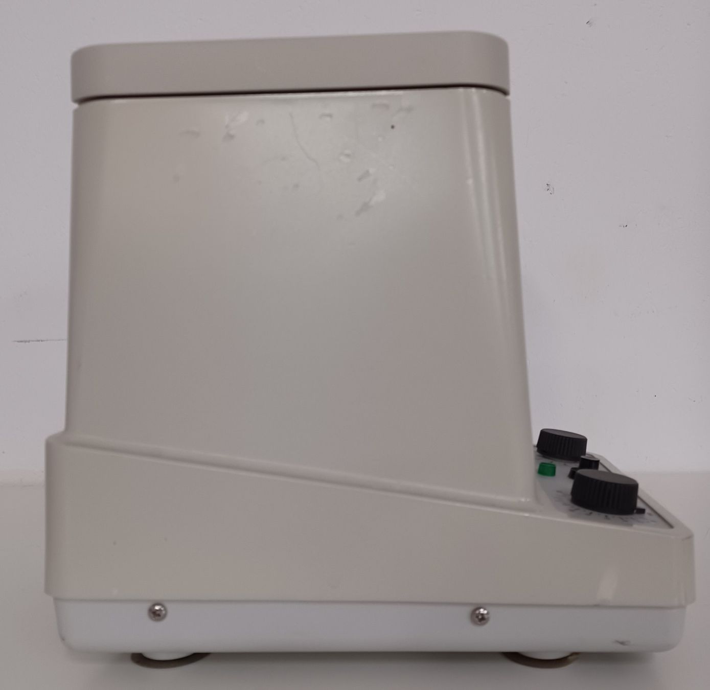 Accessori da laboratorio: Eppendorf 5415 C – Usato da Niederdorf venduto da LeptonAG_Labor 6