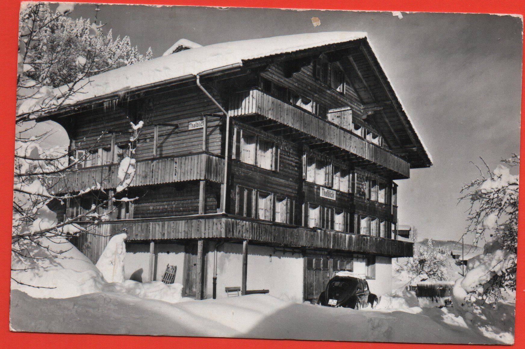 Cartoline postali: BEATENBERG Chalet Talblick - Auto, VW-Käfer BE 101261 – Usato da Jona venduto da philajona