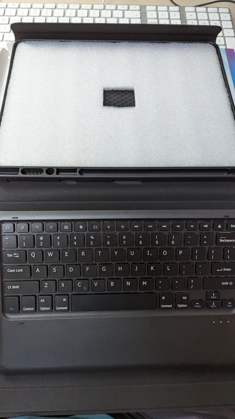 Tastiere: Wireless - Keyboard - für Ipad 12.9 – Usato da Oftringen venduto da qazxs 1